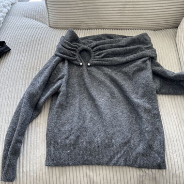 Pull épaules dénudées