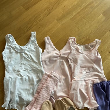 Ballett Trikots und Schläuchen 