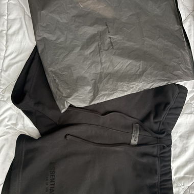 Short essential 