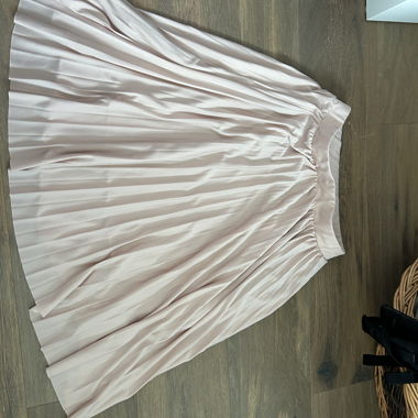 Pink Pleated Skirt