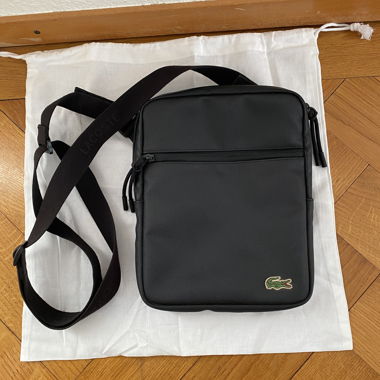 SACCOCHE Lacoste 