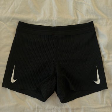 Pantaloncini neri