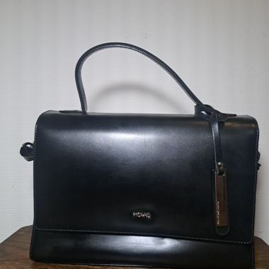 Steife schwarze Handtasche