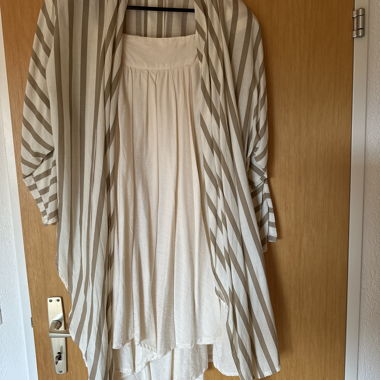 Dreiteiliges Kleid