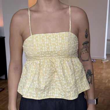 Top peplum