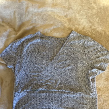 Graues Crop Top