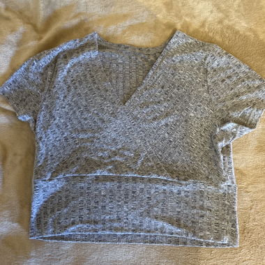 Graues Crop Top