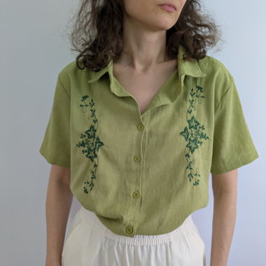 Blouse avec broderie taille S