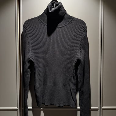 Schwarz gerippter Rollkragenpullover – Grösse L (ZARA)