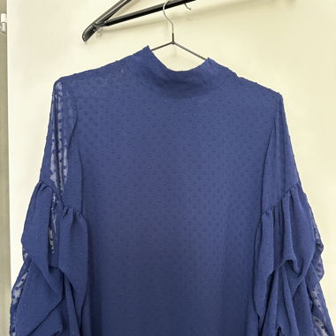 Haut bleu manches amples
