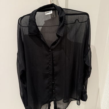 Black loose transparent shirt