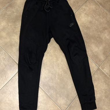 Pantaloni jogging Nike tech neri