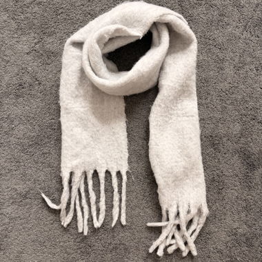 Soft Tassel Scarf