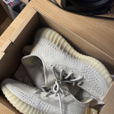 Yeezy Boost 350 v2 Gr.40 2/3 passt auf Gr.38-39