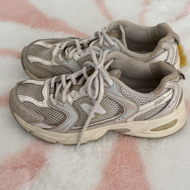 New Balance 530 Sneakers beige