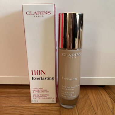 Clarins fond de teint Everlasting 110N