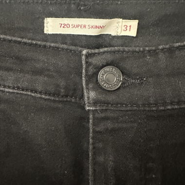 Jean Levi’s 720 super skinny 
