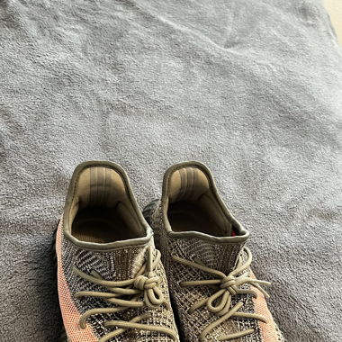Yeezy Boost 350 V2 aschsteingrau
