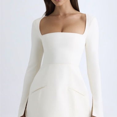Cremefarbenes Kleid