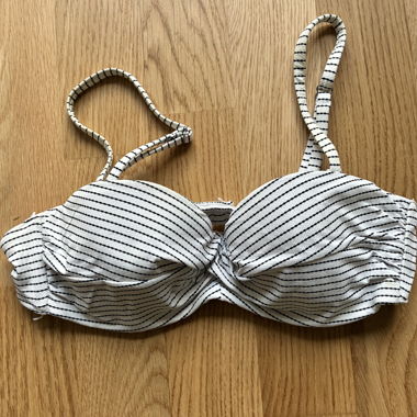 Gestreiftes Bikini-Top