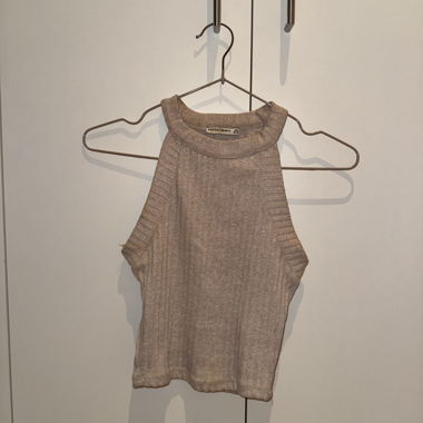 Haltertop in Beige