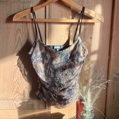 MISSGUIDED snakeskin cowl neck top EUR 34