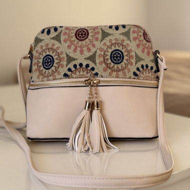 Beautiful crossbody bag with oriental pattern