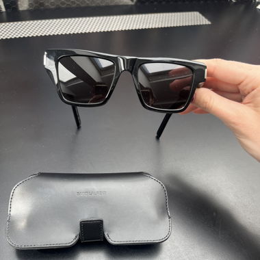 Lunettes de soleil Saint Laurent