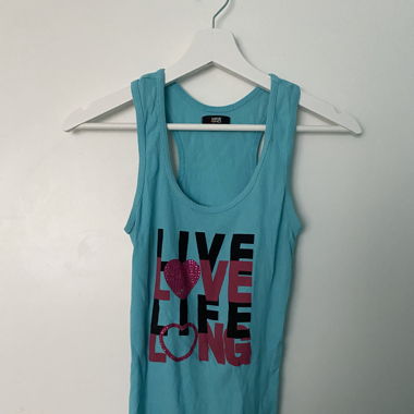Blaues tank top