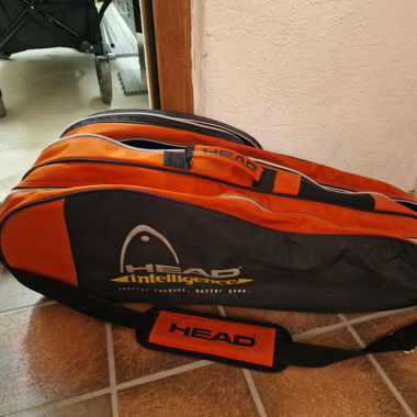 Sac de tennis HEAD et 1 raquette de tennis Wilson