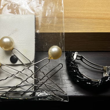 Set forcine con perle e molletta nera