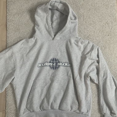 Hoodie Scuffers gris