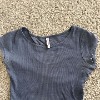 blue crop top