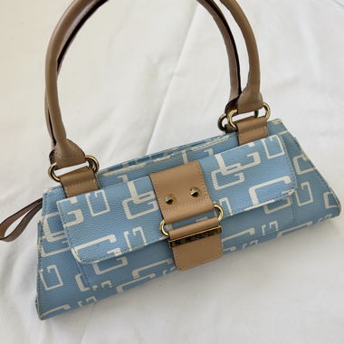 Guess Vintage Y2K Baguette Handbag