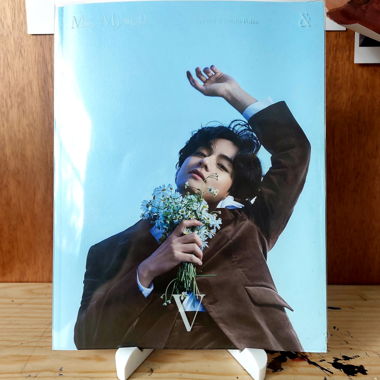 BTS: Me, Myself & V: Photofolio