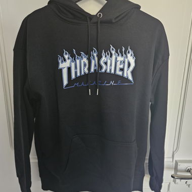 Hoodie Trasher ! size S/M
