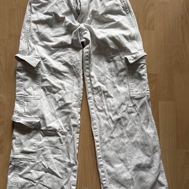 Pantalone cargo bianco ampio