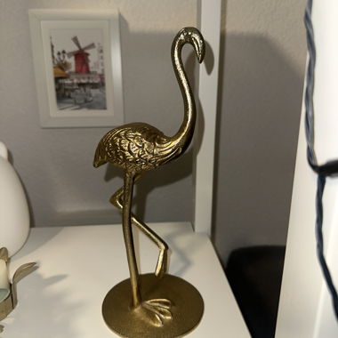 Goldene Flamingo-Figur