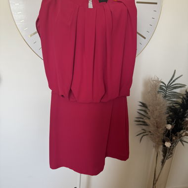 Roter Jumpsuit