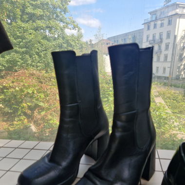 High heels, Stiefel