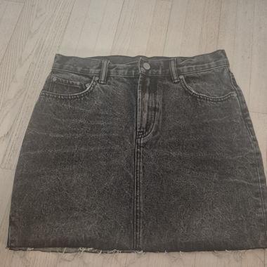 Short skirt