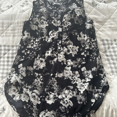 Blouse sans manches à motif floral
