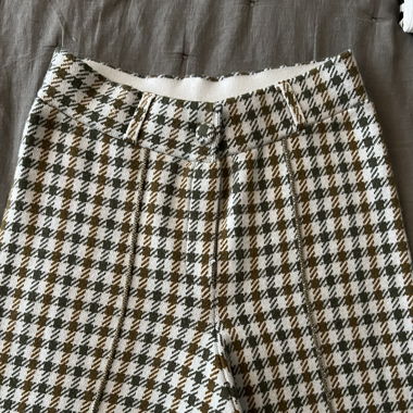 NEW - Mango Stoffhose
