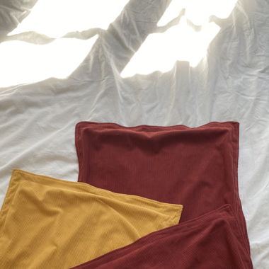 Housse coussin velours côtelé 