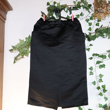 Gonna Comme des Garçons