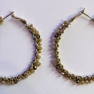 Boucles d'oreilles créoles anneaux perlés