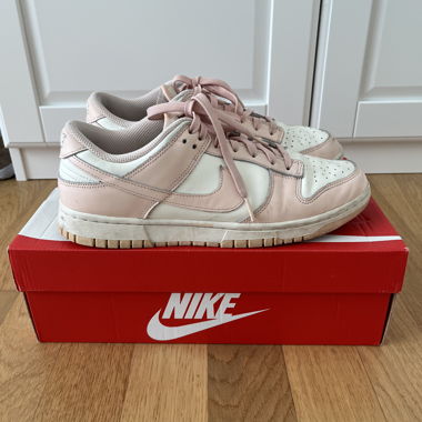 Nike Dunk Low in Pink