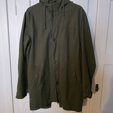 Veste à capuche vert olive