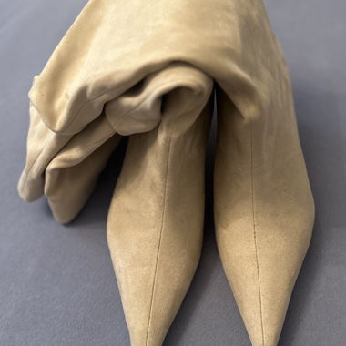 Beige boots