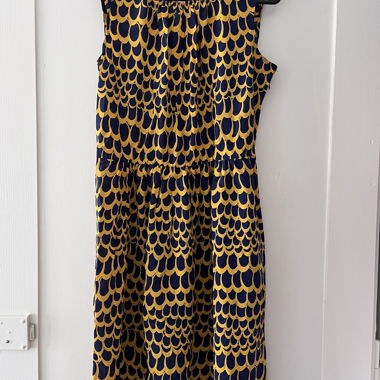 Patterned sleeveless dress